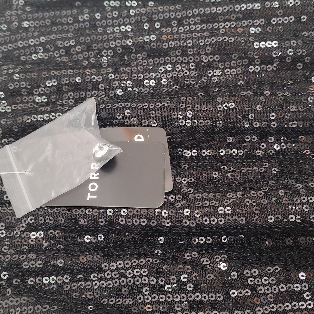 NWT Torrid Sequin Bubble Hem Blouse 3X - Picture 6 of 16